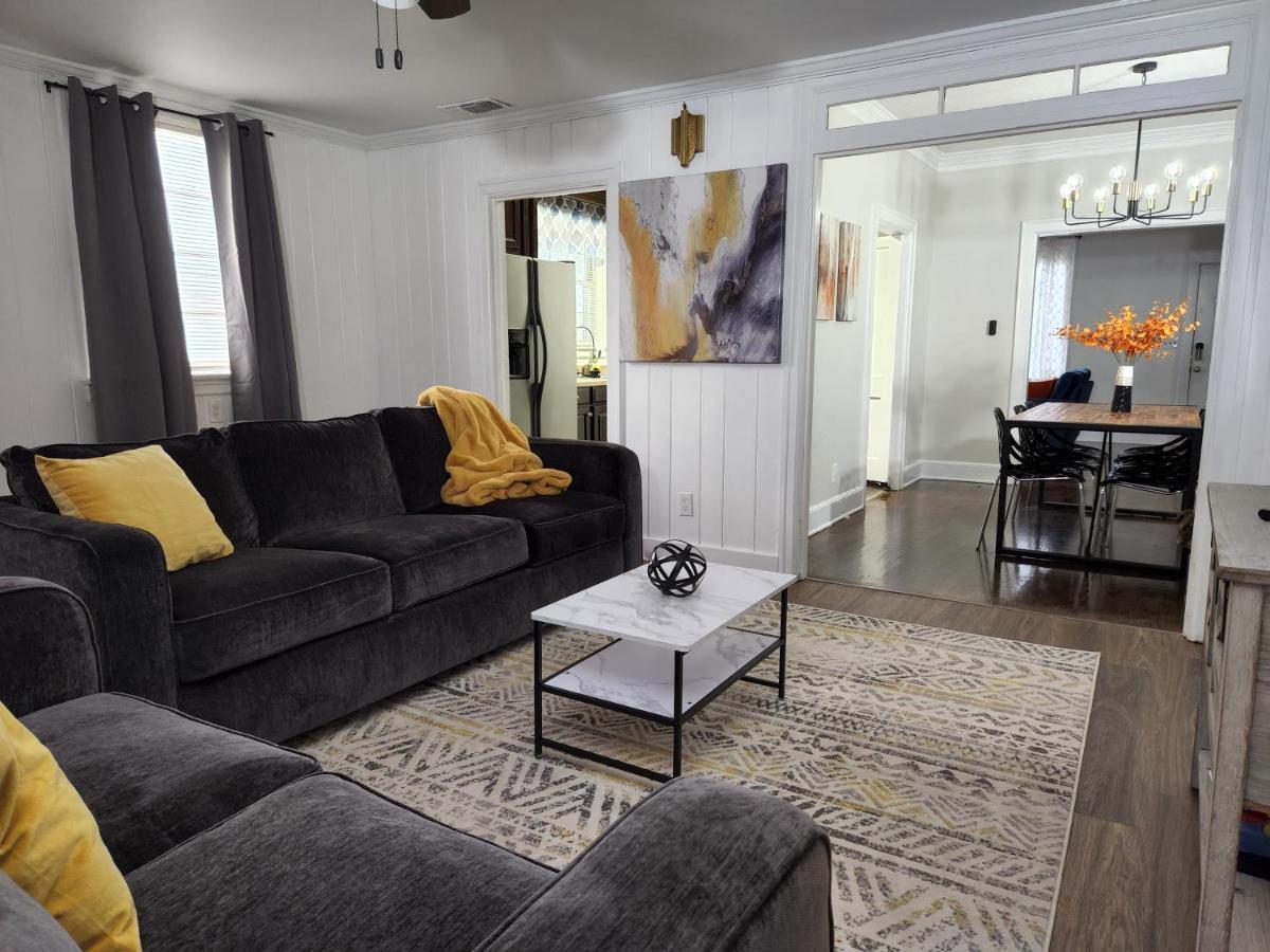 Spacious Centrally Located 3 Bed 2 Bath - Sleeps 8 Montgomery Luaran gambar